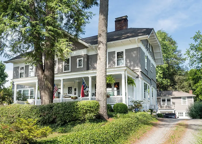 Abbington Green Bed & Breakfast Inn