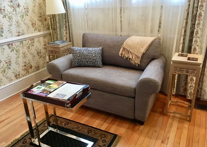 Abbington Green Bed & Breakfast Inn